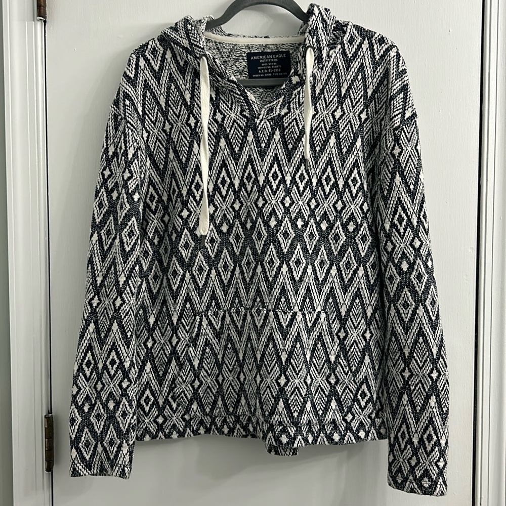 American Eagle Outfitters men’s long sleeve hooded top -S